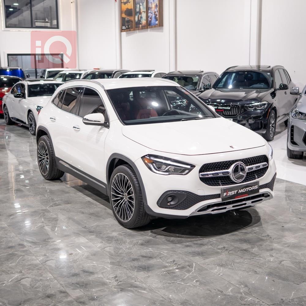 https://cdn.iqcars.iocde5ba0c-17b8-46c1-8519-4eba93dd581c_0.jpg